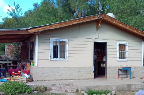 Casa y Lote en Barrio La Toma